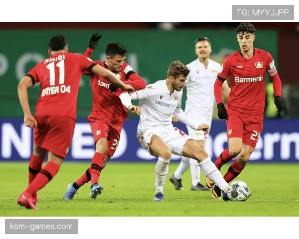 奥格斯堡惊艳逼抢战术分析，球队表现值得关注与期待